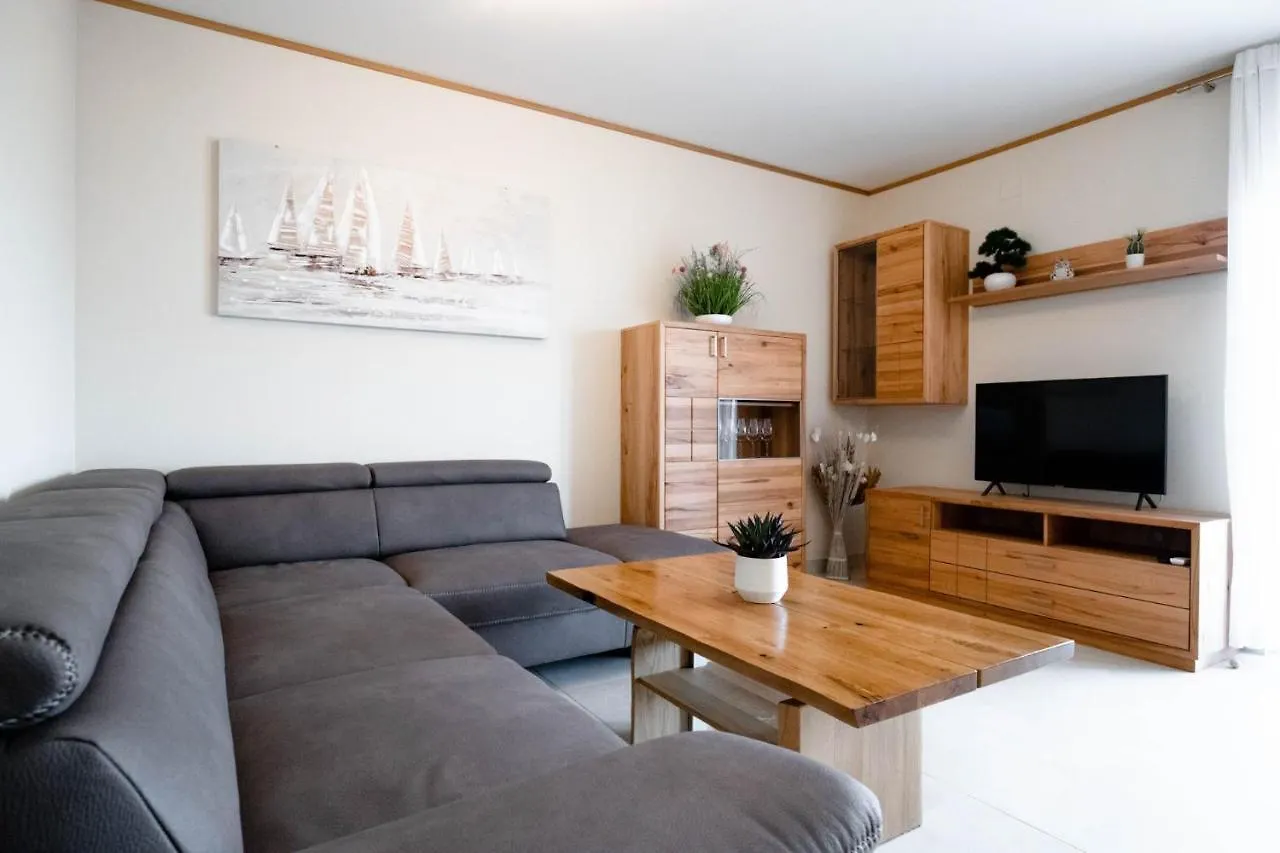 Beachfront Reiterer Villa V2 With Seaview 30 Meters From The Beach - Crowonder Luxury Rent Privlaka  Privlaka (Zadar)