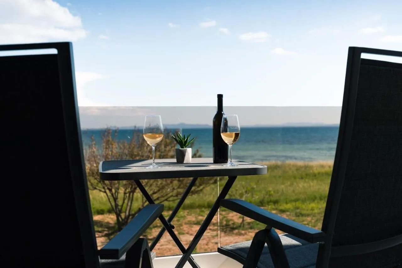 Beachfront Reiterer Villa V2 With Seaview 30 Meters From The Beach - Crowonder Luxury Rent Privlaka