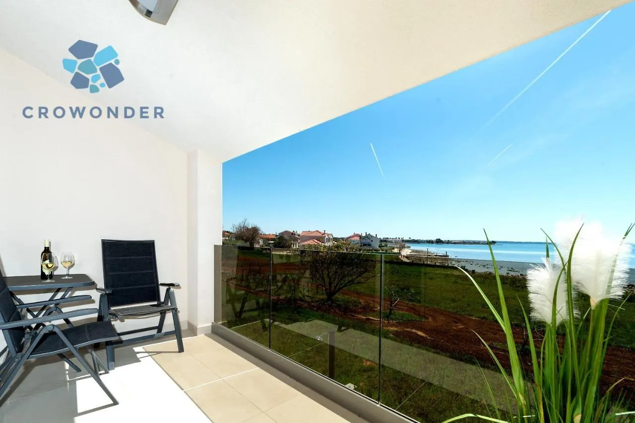 Beachfront Reiterer Villa V2 With Seaview 30 Meters From The Beach - Crowonder Luxury Rent Privlaka  0*, Privlaka (Zadar) Hırvatistan
